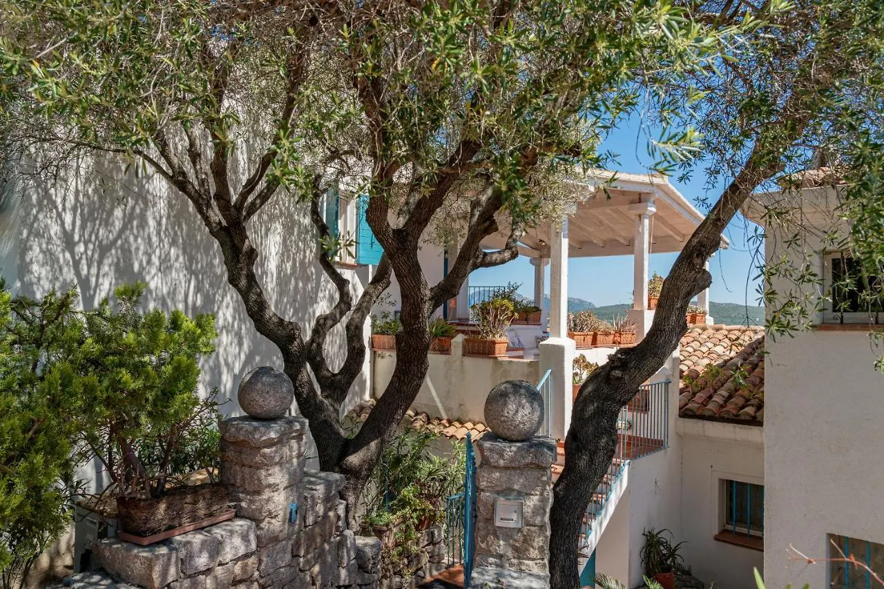 Casa Azzurra Con Terrazza Vista Mare By Wonderful Italy Daire Golfo Aranci
